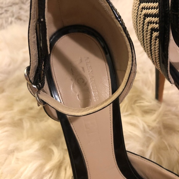 Alexander McQueen Woven Heels - Picture 4 of 7